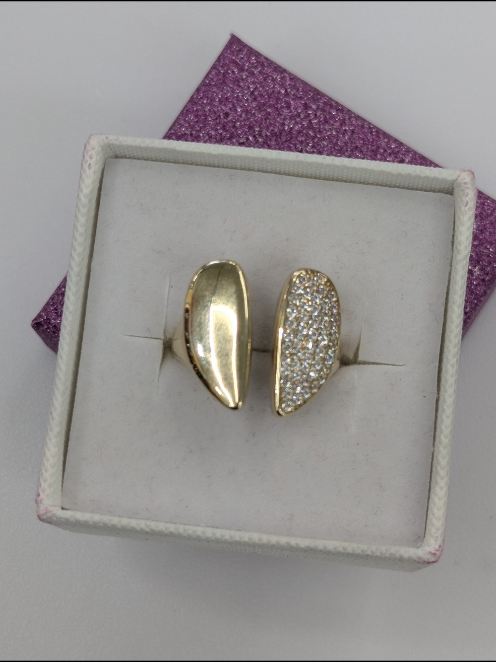 10kt Real Gold Women's Ring Size 7
